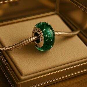 Chamilia 925 Silver Green Gold Flakes Murano Glass Bead Charm EUC CHAMILIA #301